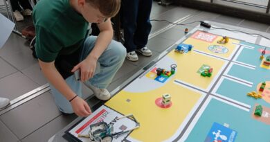 Roboterwettbewerb: Platz 3 der Gelsenkirchener Schulen